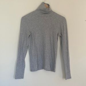 Everlane gray turtleneck